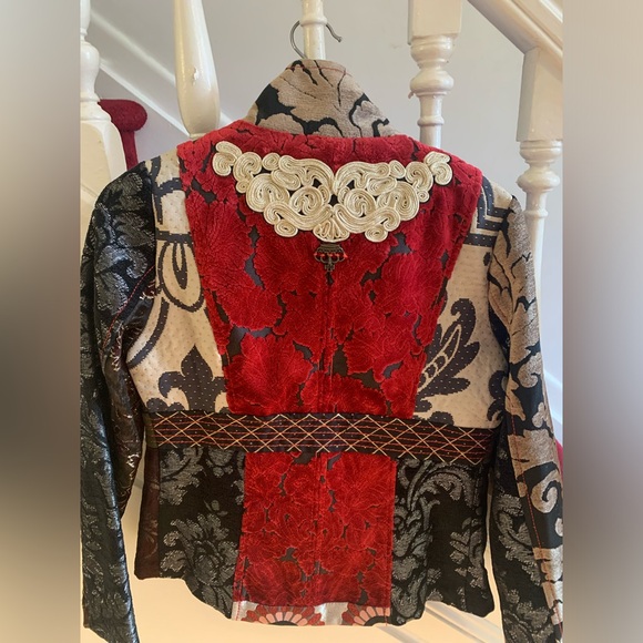 Desigual patchwork tapestry jacket in EUC. - Picture 2 of 6